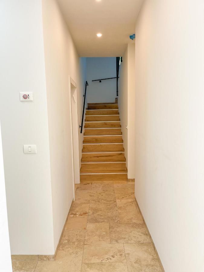 הבית הלבן בכפר בלום Villa Esterno foto